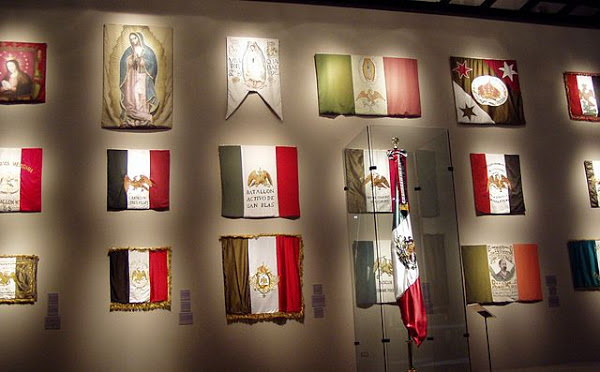 Images of all the flags of Mexico