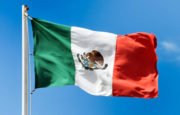 Images of the Mexican flag